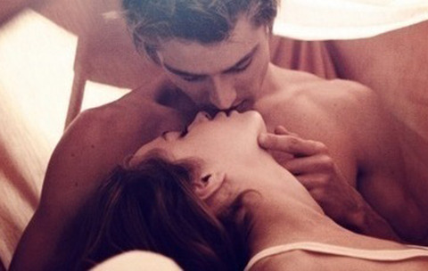 kiss