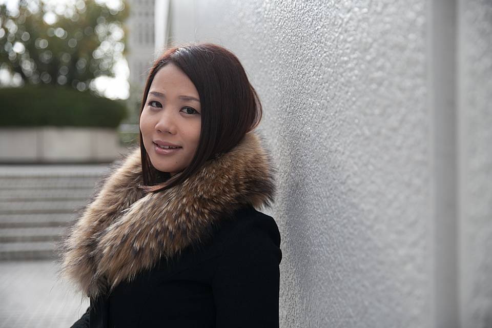 結婚しない生き方についてインタビューに答える鈴木涼美さん
