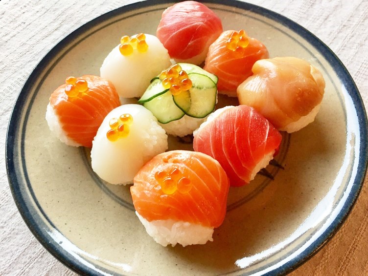 ヒモ まいったねぇ レシピ 手まり寿司 ひな祭り