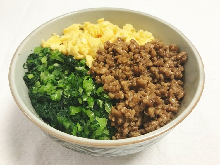 まいったねぇが作るヒモのいたわりご飯