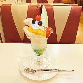 純喫茶、あの味 難波里奈