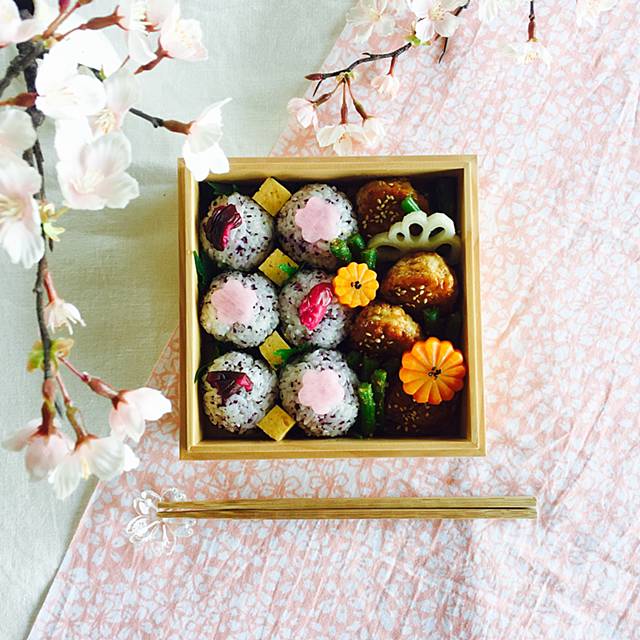 太田みお お花見 弁当 桜 ピクニック 春色弁当 ランチ
