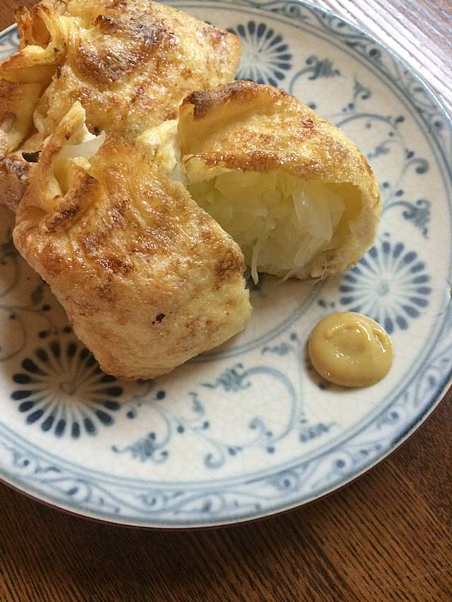 ツレヅレハナコの一人呑み晩酌カンタン油揚げの玉ねぎ詰め焼きおつまみレシピ